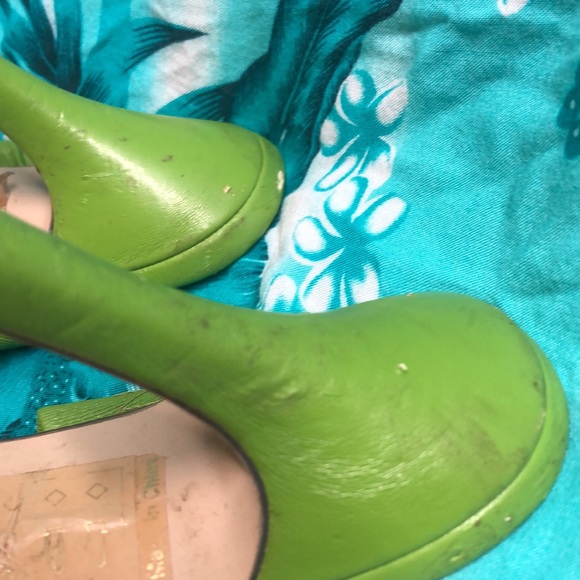 Lime green Pierre Dumas slide heels 5.5 shows wear - Picture 7 of 11